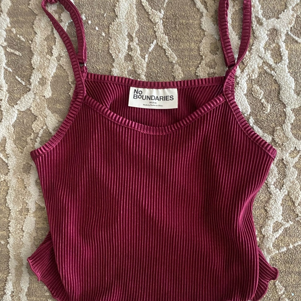 No Boundaries Women's Ribbed Burgundy Top
